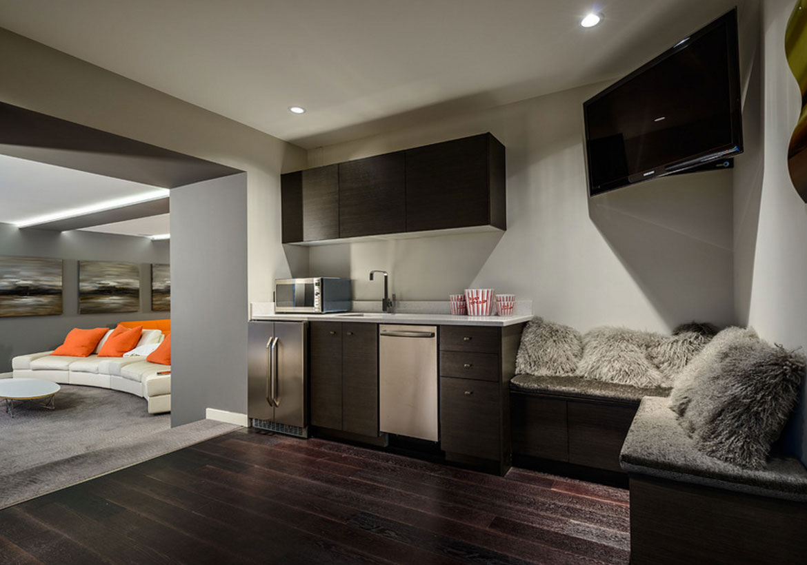 45 Basement Kitchenette Ideas to Help You Entertain in ...