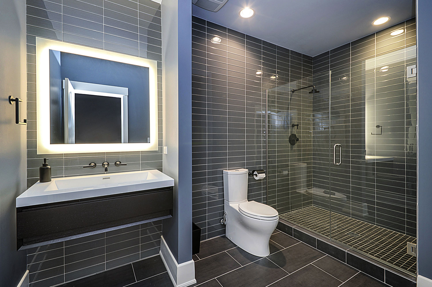 Sidd Nishas Hall Bathroom Remodel Pictures Home Remodeling