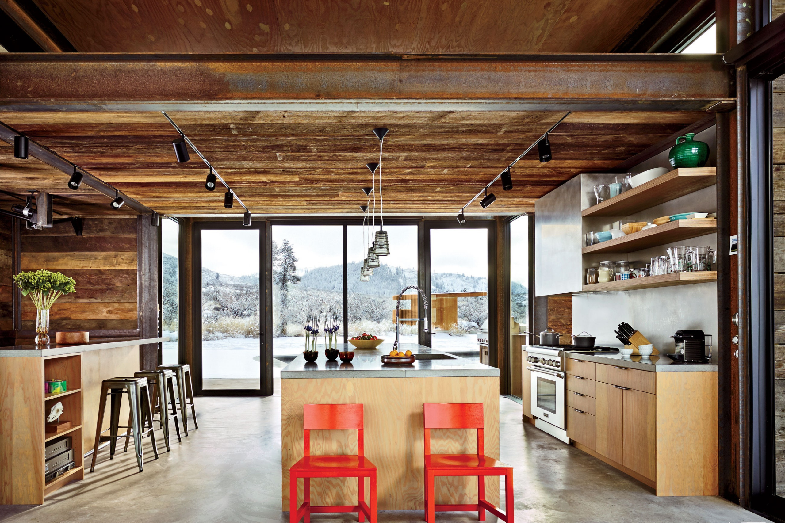 Why-You-Should-Consider-Using-Reclaimed-Wood-for-Your-Homes-Interior-Sebring-Design-Build