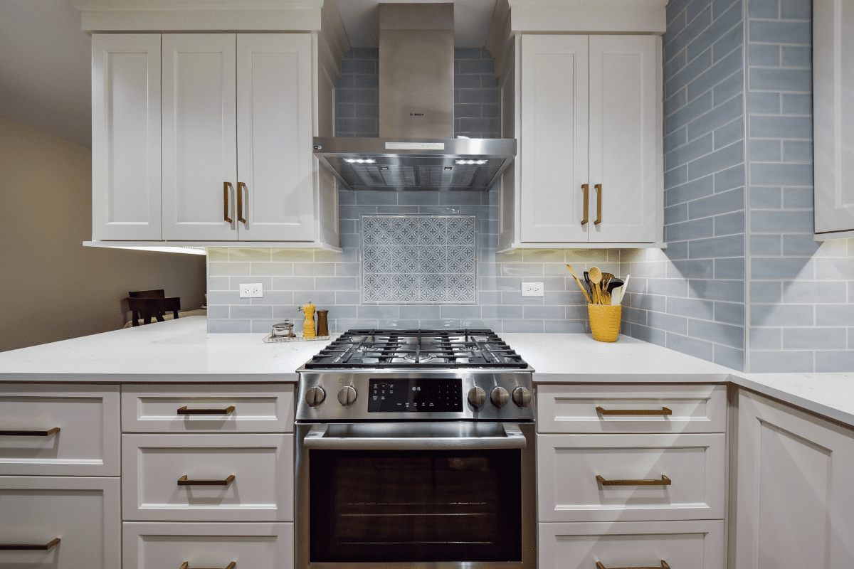 7 Creative Subway Tile Backsplash Ideas for Your Kitchen | Sebring ...