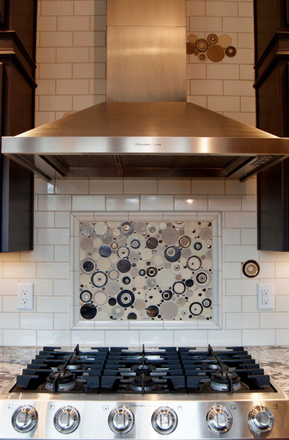 Stainless Steel Cooktop Backsplash Accent Behind Stove - White Glass Arabesque Accent Cooktop Backsplash Tiles ... : 17 of our favorite tile backsplash ideas for behind the stove in the kitchen.