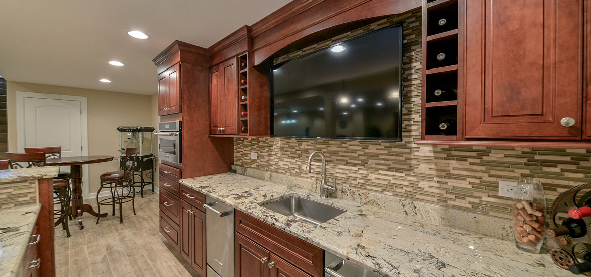 Top Trends in Basement Wet Bar Design - Sebring Services