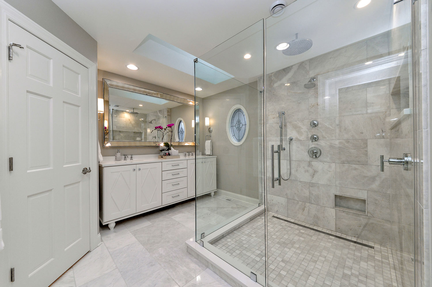 Bobby Lisas Master Bathroom Remodel Pictures Home Remodeling