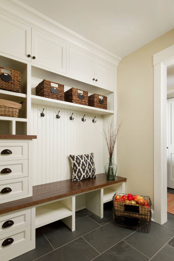 Unique Mud Room Design With Luxury Interior