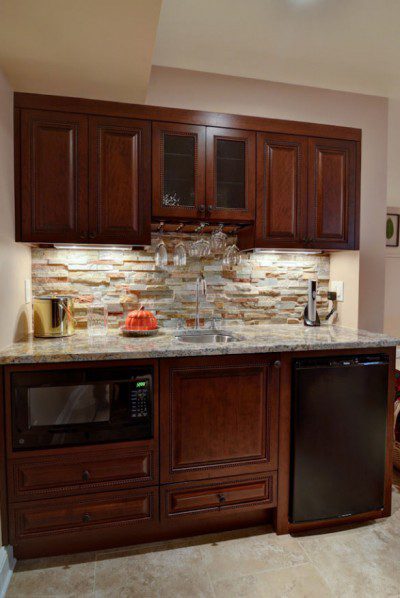 29 Basement Kitchenette Ideas to Help You Entertain in Style | Sebring ...