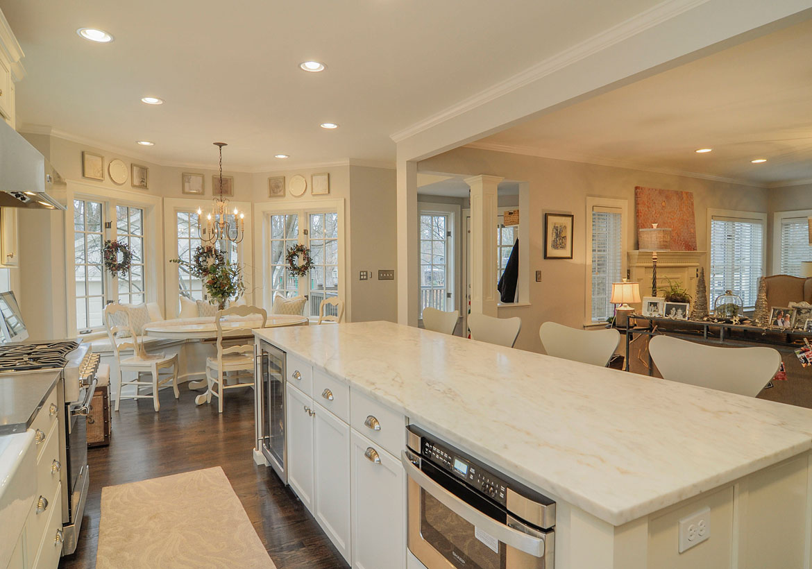 70 Spectacular Custom Kitchen Island Ideas | Home ...