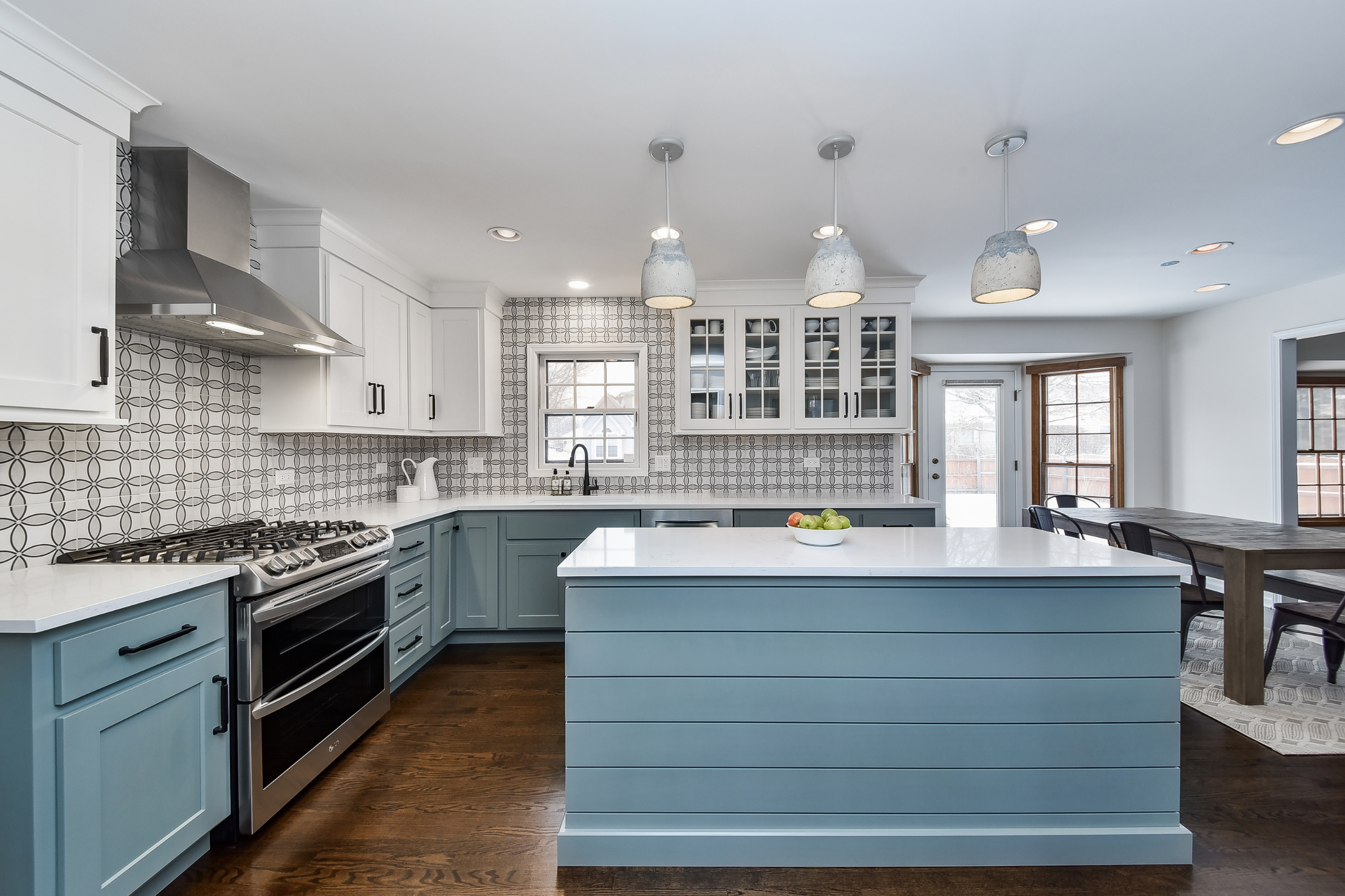 how-to-choose-the-right-kitchen-island-lights-sebring-design-build