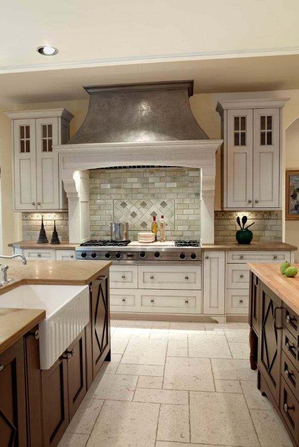 Choosing the Perfect Metal Range Hoods or Wood Range Hoods ...