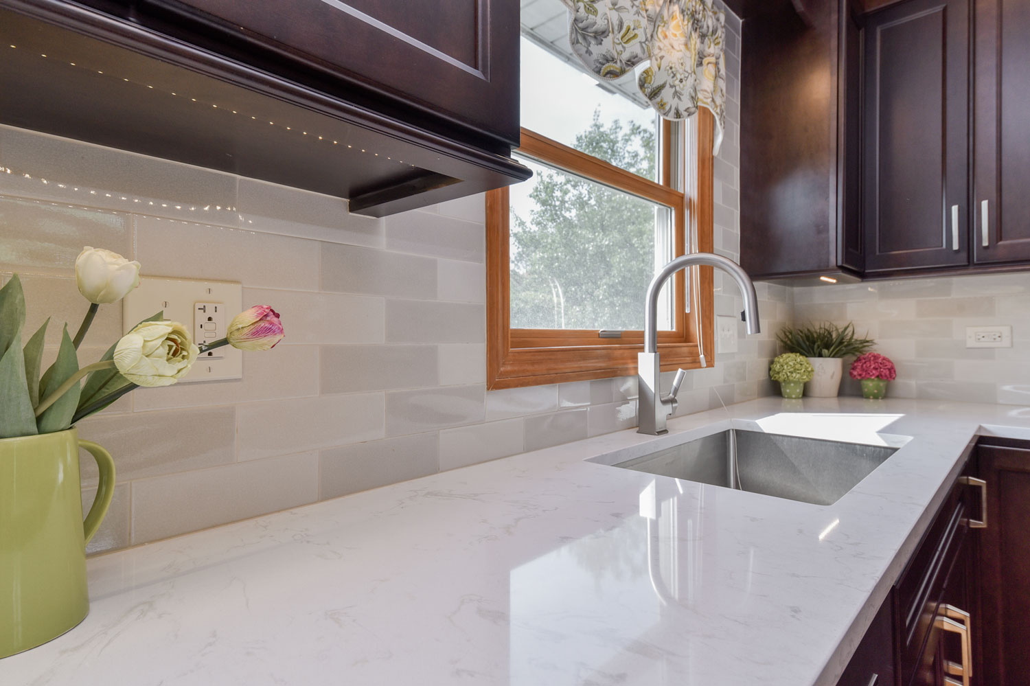 Lisle Kitchen Remodeling White Quartz Dark Cabinets Sebring Design Build