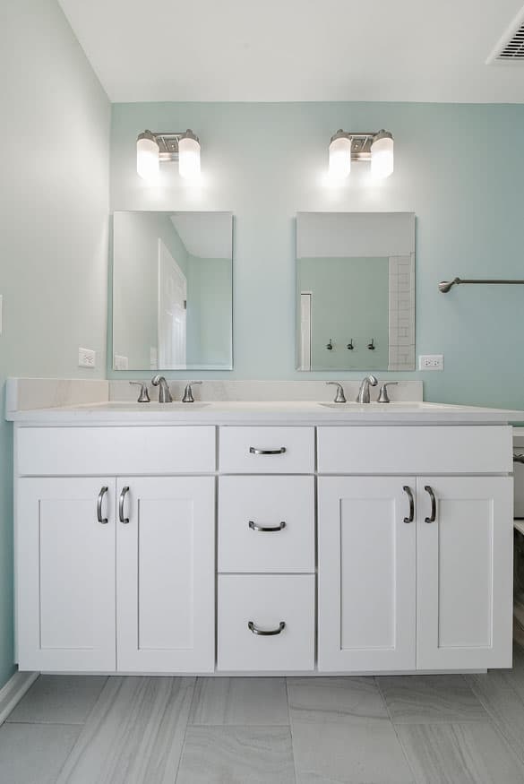 Bathroom Mirrors That Are The Perfect, What Size Mirror Goes Over A 48 Inch Vanity
