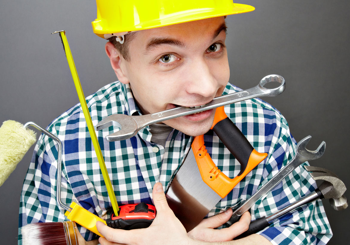 Subcontractor vs Contractor: What Does a General Contractor Do?
