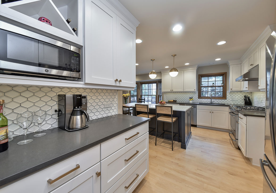 Fresh White Kitchen Cabinets Ideas to Brighten Your Space
