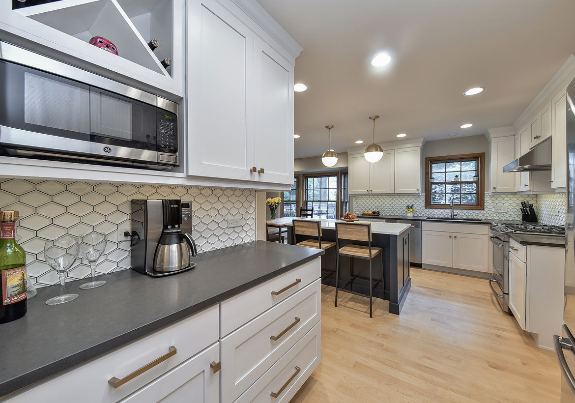 Making Your Kitchen Brighter With White Kitchen Cabinets