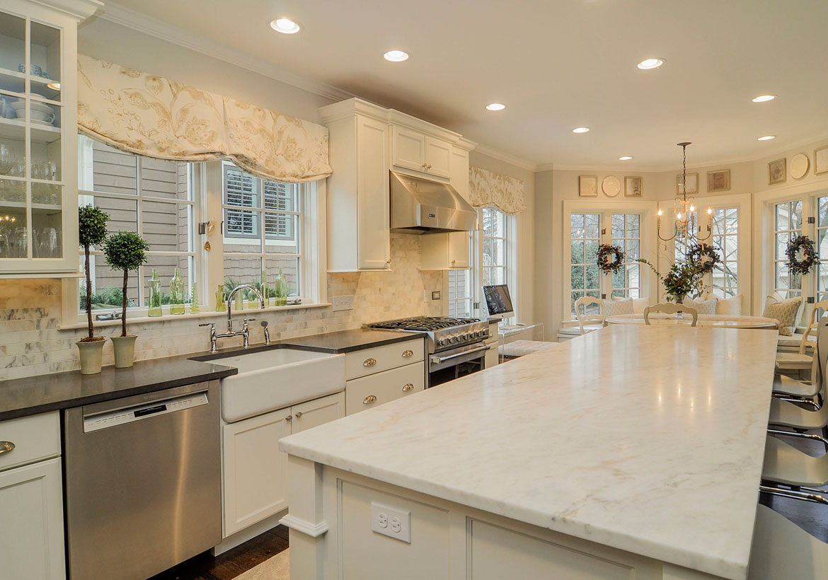 kitchen design idea white cabinet