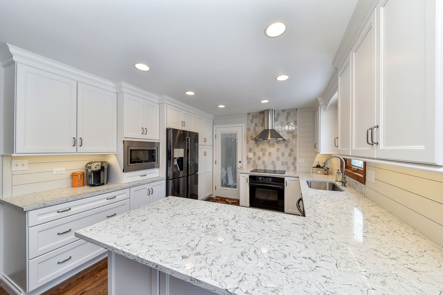 White Quartz Countertops Add Luxury To Your Kitchen