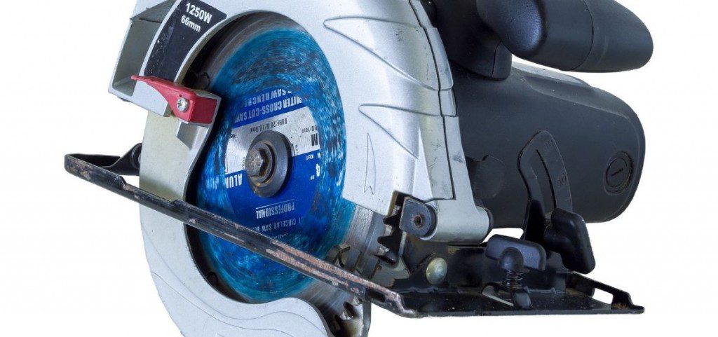 battery powered circular saw reviews