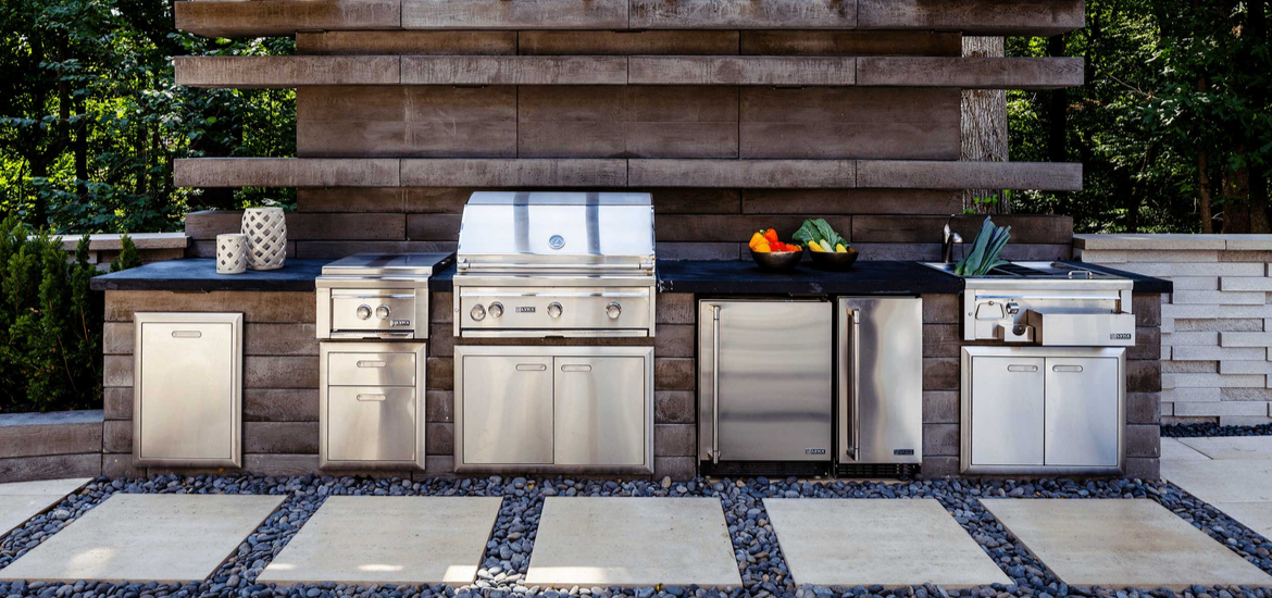 24 Fantastic Outdoor Kitchen Ideas | Sebring Design Build | Homeowner Tips