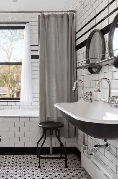 23 Black White Tile Design Ideas, Black And White Striped Bathroom Floor Tiles