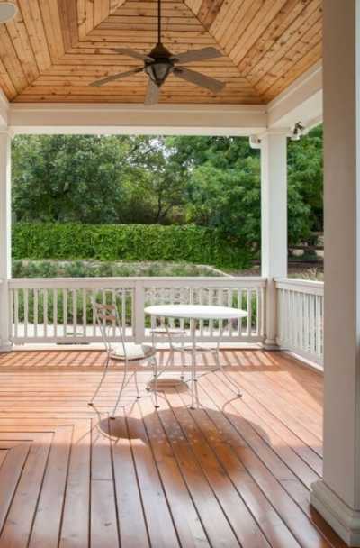 Unveiling the Allure of Wrap-Around Porches: A Guide to Selling Your Dream Home