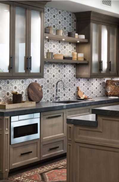 23 Brown Tile Design Ideas For Your, What Colours Go With Brown Kitchen Tiles