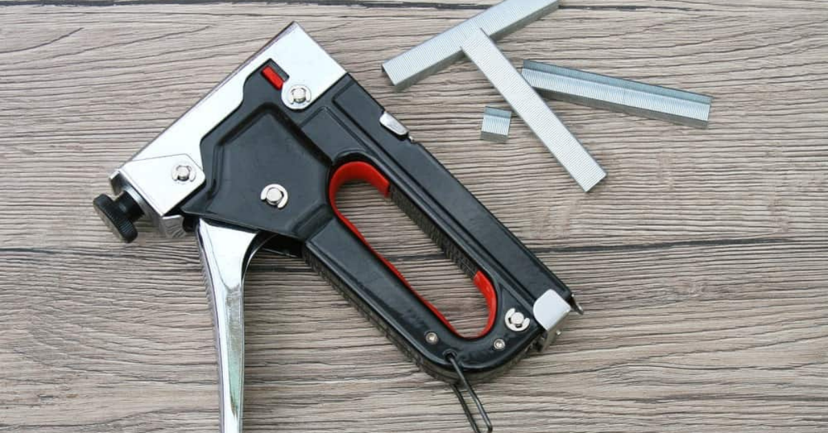 best-staple-guns-review-sebring-design-build