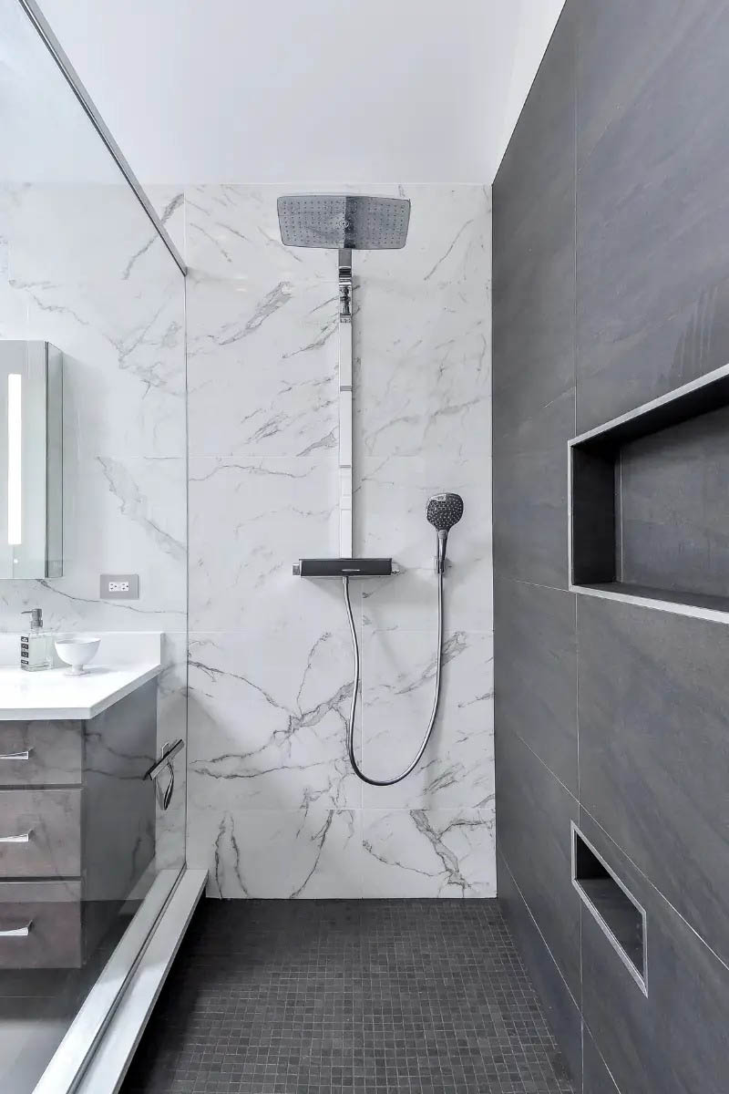 Luxury Bathroom Remodeling with Rainfall Showerhead Luxury Bathroom Remodeling with Rainfall Showerhead