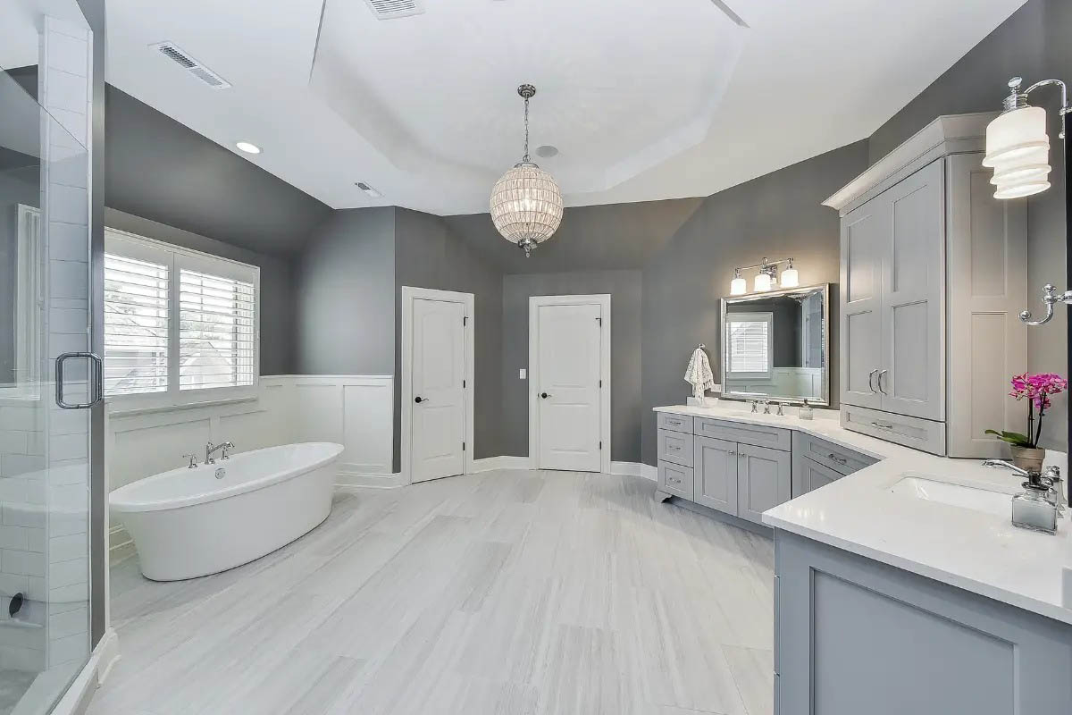 Luxury Bathroom Remodeling with Soaker Tub Luxury Bathroom Remodeling with Soaker Tub