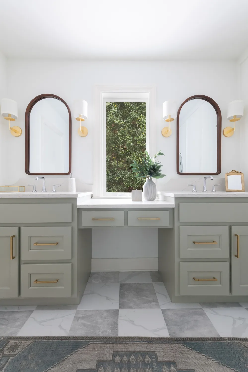 Classic Colors Primary Bathroom Design