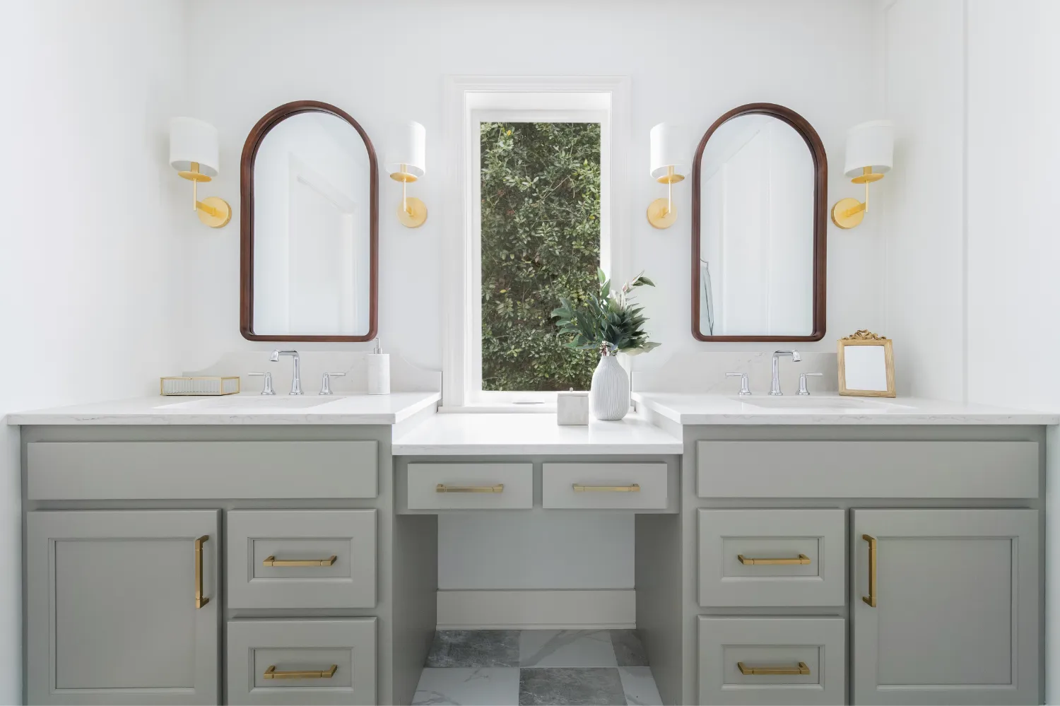 Classic Colors Primary Bathroom Design