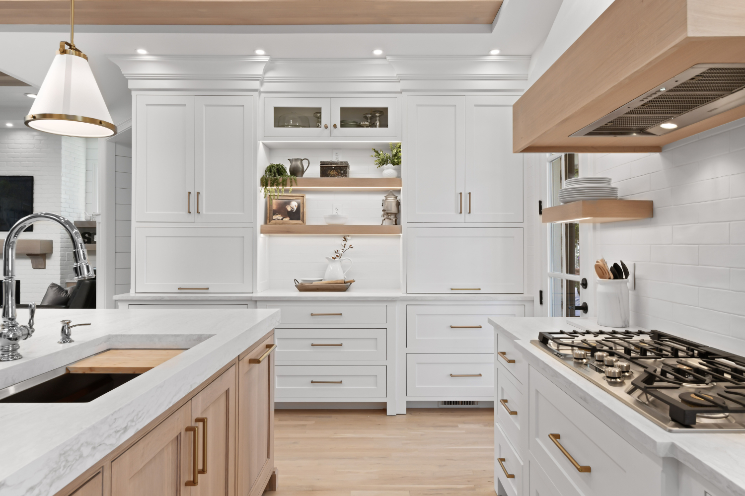 Modern Vs Traditional Kitchen 