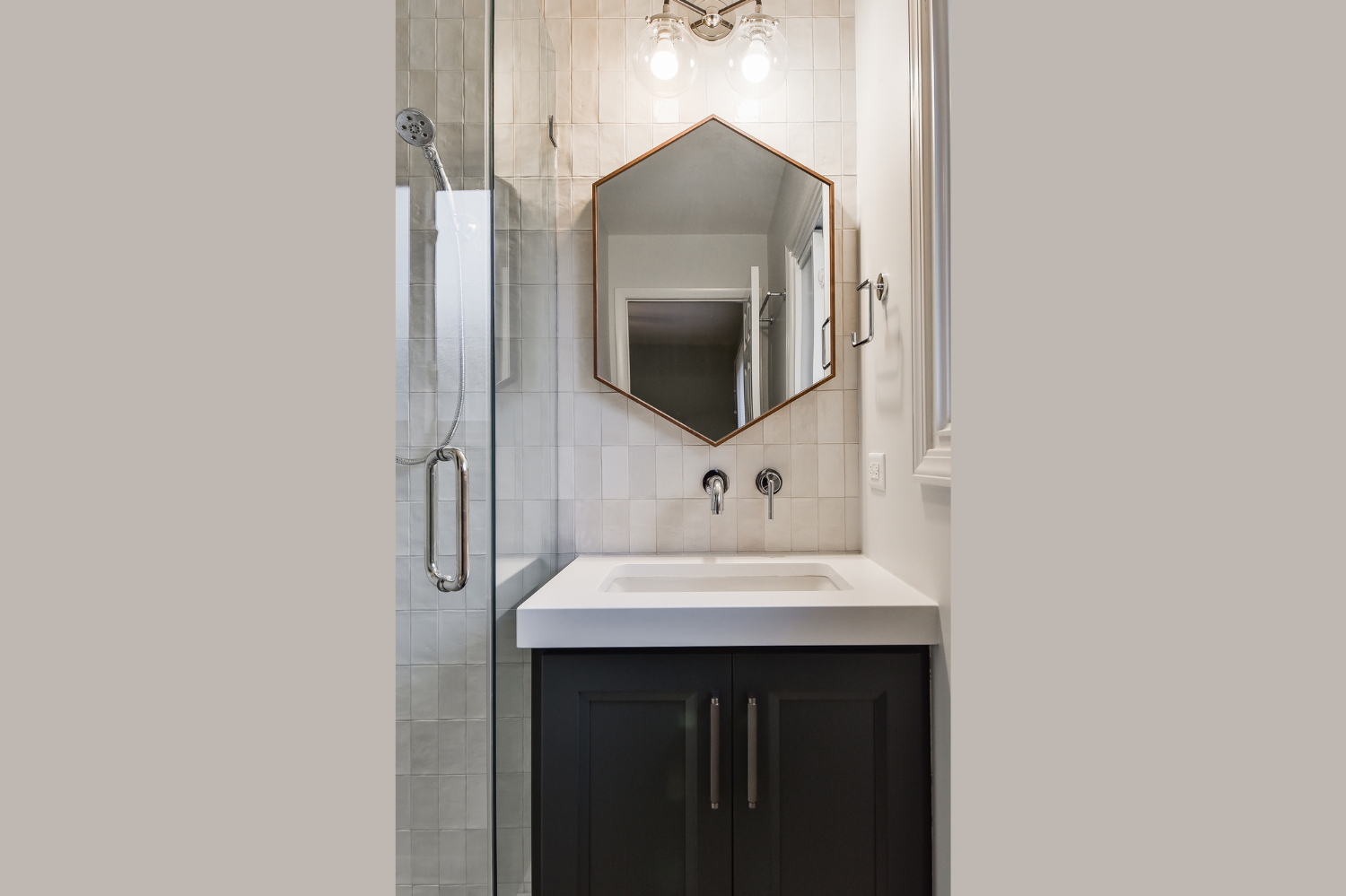 Space-Saving Ideas for Small Bathroom Remodels