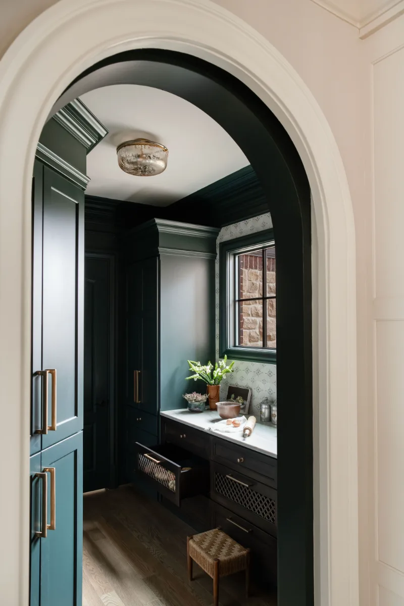 sebring-mcgavock-farms-brentwood-butler-pantry-elegant-luxurious-001 mcgavock-farms-brentwood-butler-pantry-elegant-luxurious