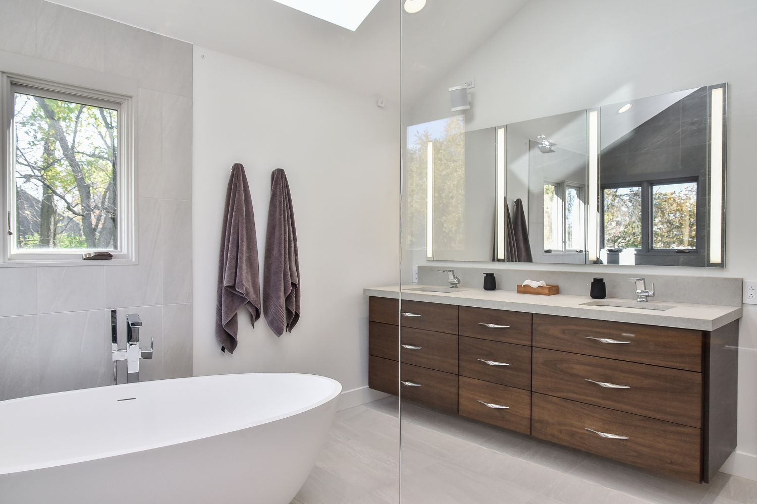 Primary Bathroom Layout Ideas