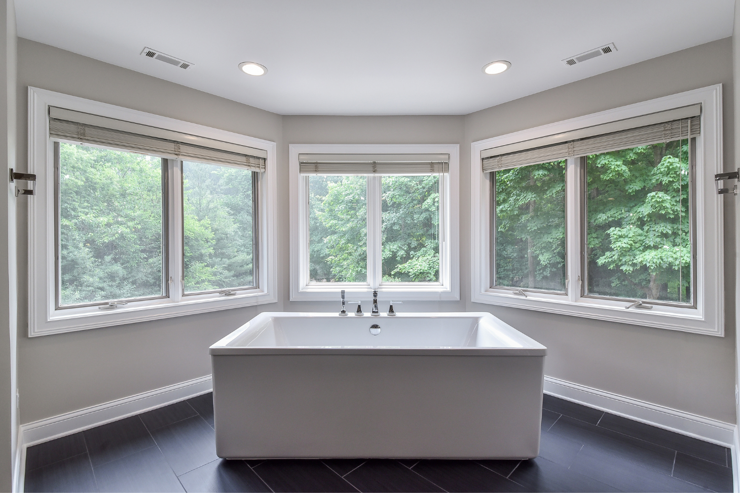 Primary Bathroom Layout Ideas